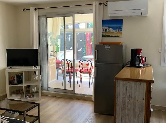 Avec Un Grand Jardin Prive Cap D'agde Pinede Апартаменти Агд