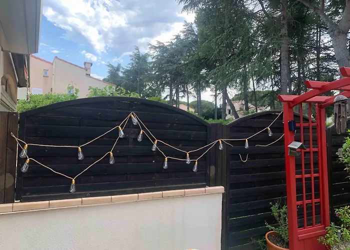 Avec Un Grand Jardin Prive Cap D'agde Pinede Апартаменти *