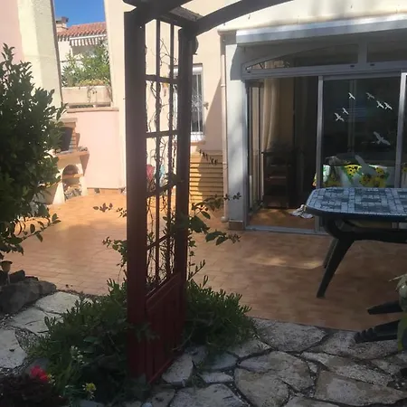 דירה Avec Un Grand Jardin Prive Cap D'agde Pinede אגדה