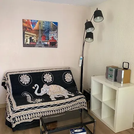 Avec Un Grand Jardin Prive Cap D'agde Pinede דירה אגדה